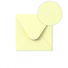 Bjelokosna obálka s kladívkovou strukturou 110 x 110 mm