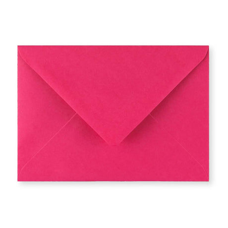 125x175mm FUSCHIA PINK WALLET GUMMED PLAIN 100GSM
