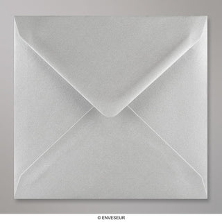 155x155mm Metalik srebrni kvadrat gumiran obična 100gsm tkane omotnice