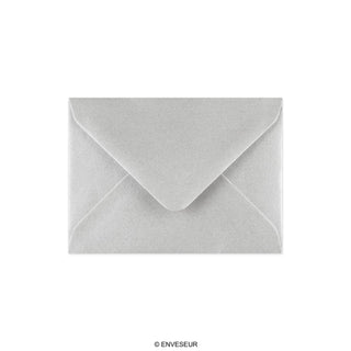 82x113mm C7 Metalik srebrna gumiran V preklop 100gsm omotnice