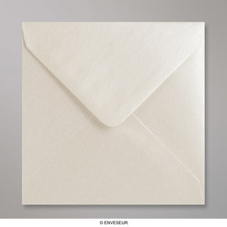 130x130mm Oyster Lustre Square Gummed Plain 90gsm tkane omotnice