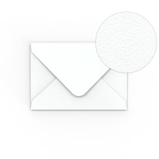 Bijela omotnica s efektom čekićane teksture 65x94 mm